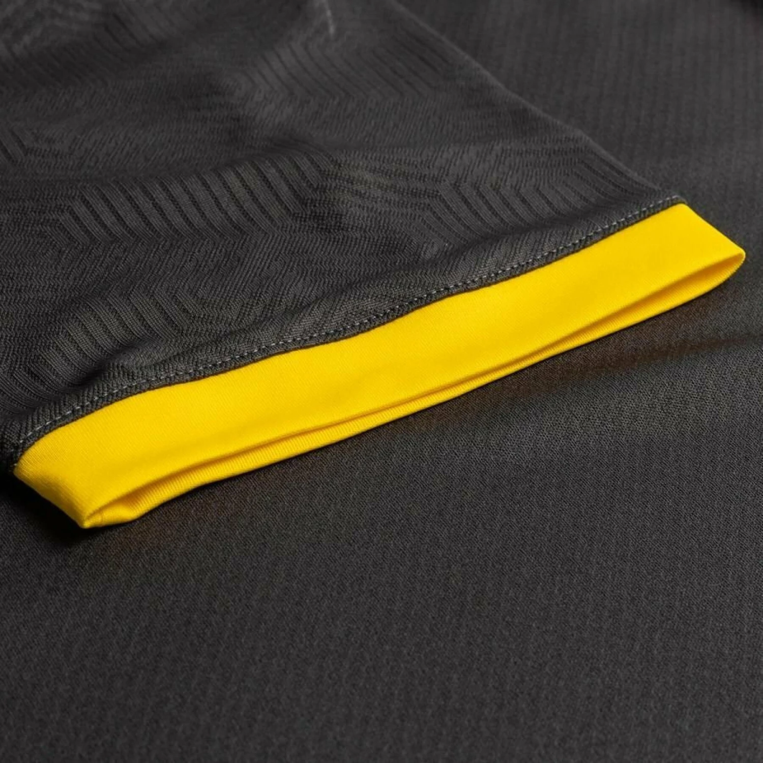 Puma Kinder-Trainingsshirt Borussia Dortmund 2020/21 8 Puma Kinder-Trainingsshirt Borussia Dortmund 2020/21 – Bild 6