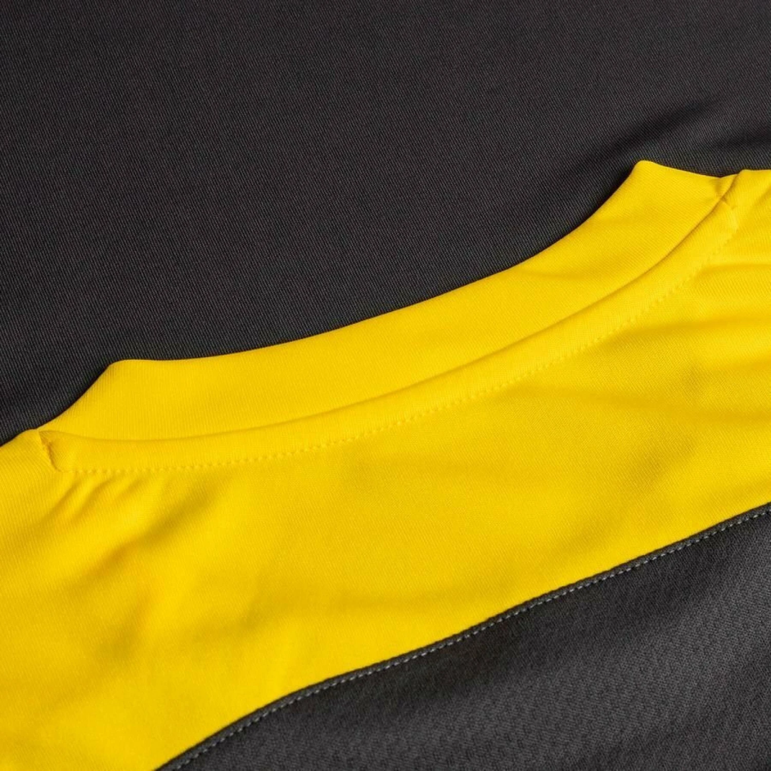 Puma Kinder-Trainingsshirt Borussia Dortmund 2020/21 10 Puma Kinder-Trainingsshirt Borussia Dortmund 2020/21 – Bild 8