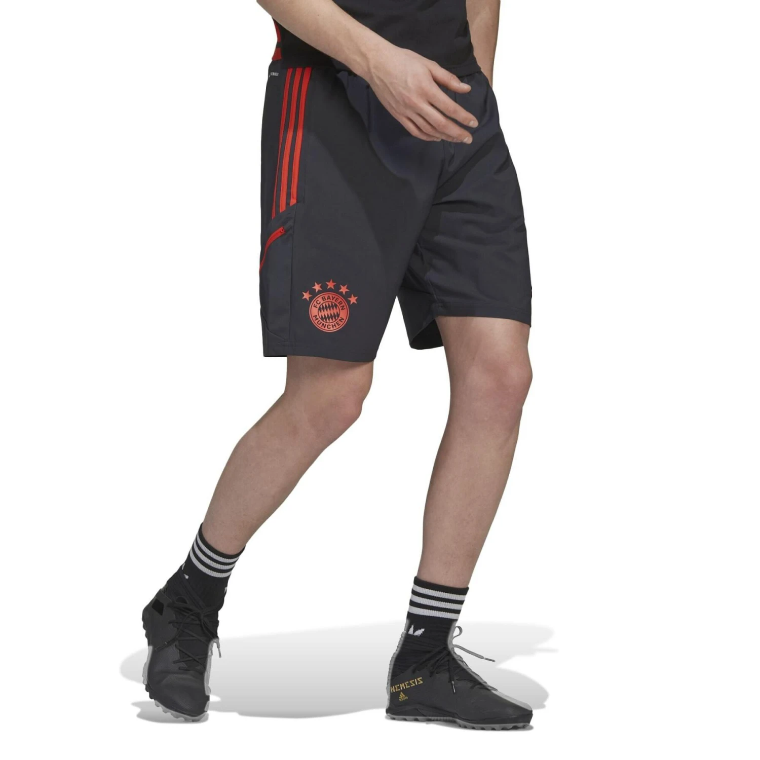 ADIDAS Short Bayern Munich Downtime Condivo 2022/23 4 ADIDAS Short Bayern Munich Downtime Condivo 2022/23 – Bild 2