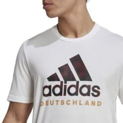 ADIDAS Grafisches T-Shirt Deutschland DNA 2022/23 -ADIDAS Verkäufe adidas hc1275 7 apparel on model detail view 1 white