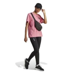 ADIDAS T-Shirt Frau Juventus Turin 2022/23 -ADIDAS Verkäufe adidas hd8864 6 apparel on model walking view white