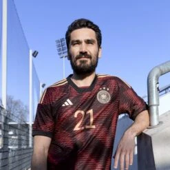 ADIDAS Authentisches Auswärtstrikot Der Fußball-Weltmeisterschaft 2022 Deutschland -ADIDAS Verkäufe adidas hf1695 10 apparel photography highlight view 1 white