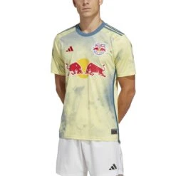 ADIDAS Heimtrikot New York Red Bulls 2023 -ADIDAS Verkäufe adidas hi1868 5 apparel on model front view white