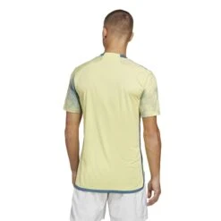 ADIDAS Heimtrikot New York Red Bulls 2023 -ADIDAS Verkäufe adidas hi1868 6 apparel on model back view white