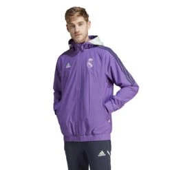 ADIDAS Wasserdichte Jacke Real Madrid Condivo 2022/23 All-Weather 2022/23 -ADIDAS Verkäufe adidas ht8796 3 apparel on model standard view white
