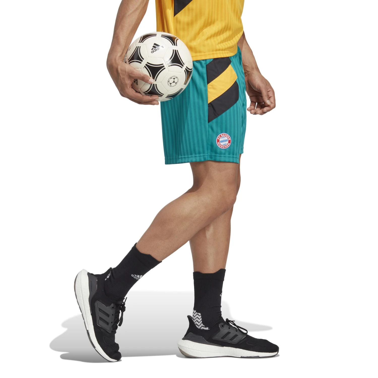 ADIDAS Short Bayern Munich Icon 6 ADIDAS Short Bayern Munich Icon – Bild 4