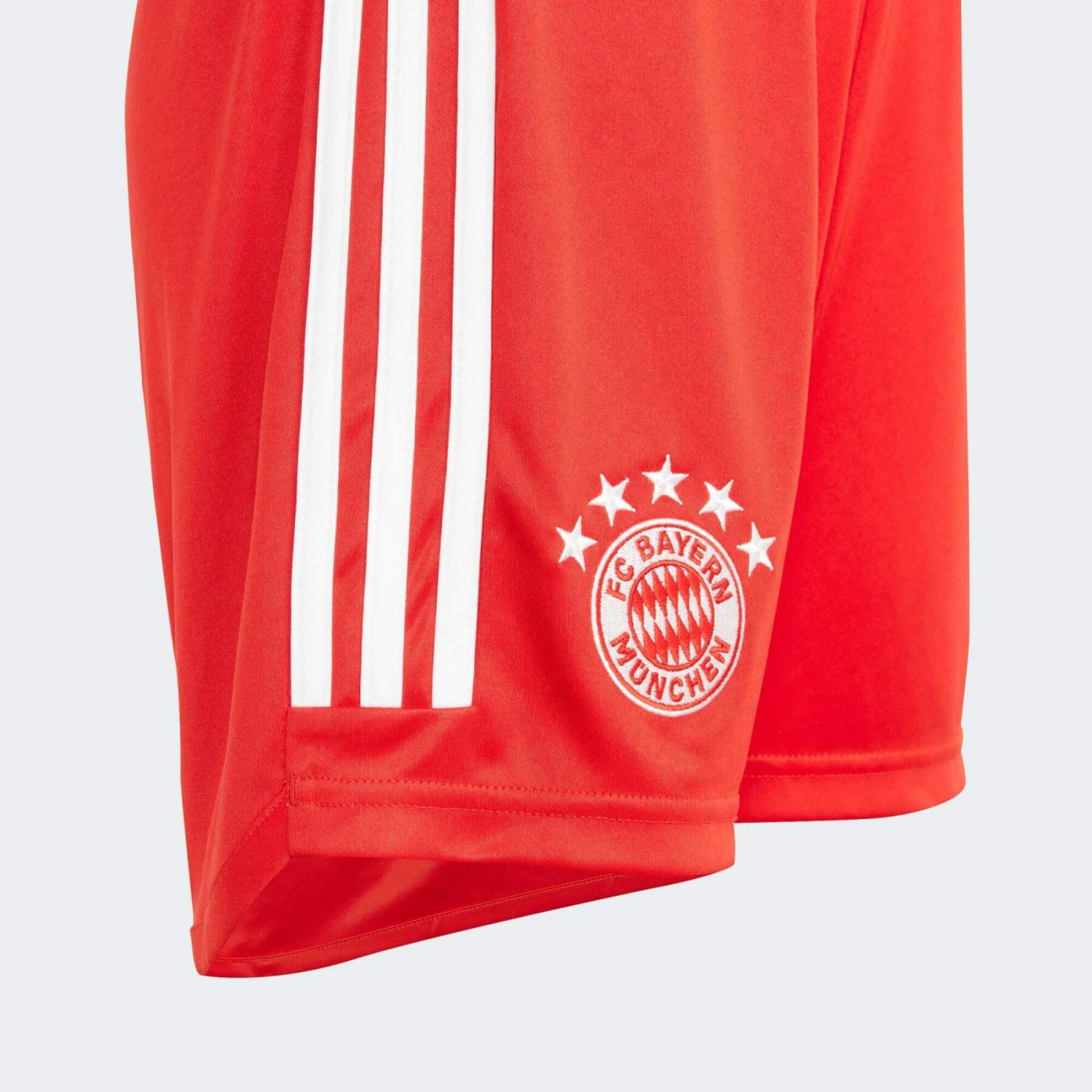 ADIDAS Short Home Kind Bayern München 2023/24 6 ADIDAS Short Home Kind Bayern München 2023/24 – Bild 4