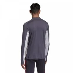 ADIDAS Bayern Ultimative Sweatshirt 2020/21 18 ADIDAS Bayern Ultimative Sweatshirt 2020/21 -ADIDAS Verkäufe fr5338 app on model back white