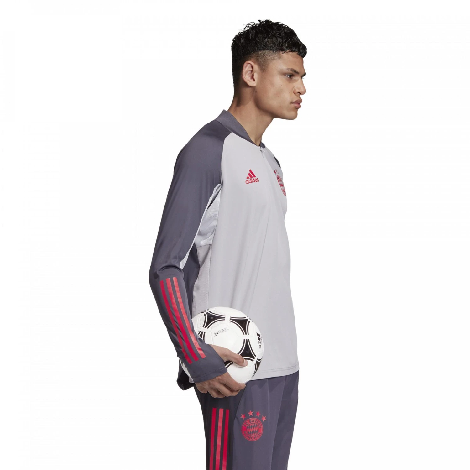 ADIDAS Bayern Ultimative Sweatshirt 2020/21 16 ADIDAS Bayern Ultimative Sweatshirt 2020/21 – Bild 14