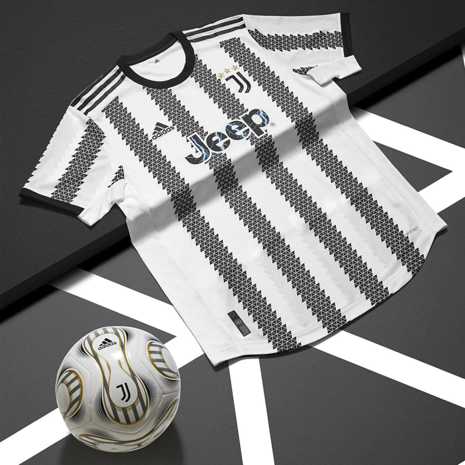 ADIDAS Authentisches Heimtrikot Juventus Turin 2022/23 12 ADIDAS Authentisches Heimtrikot Juventus Turin 2022/23 – Bild 10