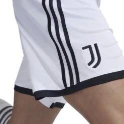 ADIDAS Heim-Shorts Juventus 2022/23 -ADIDAS Verkäufe h38904 6 apparel on model detail view 1 white