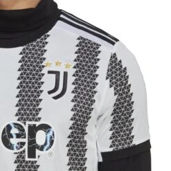 ADIDAS Heimtrikot Juventus Turin 2022/23 -ADIDAS Verkäufe h38907 8 apparel on model detail view 1 white