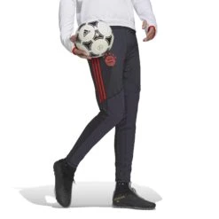 ADIDAS Jogging Bayern Munich Pro 2022/23 -ADIDAS Verkäufe hb0631 5 apparel on model walking view white