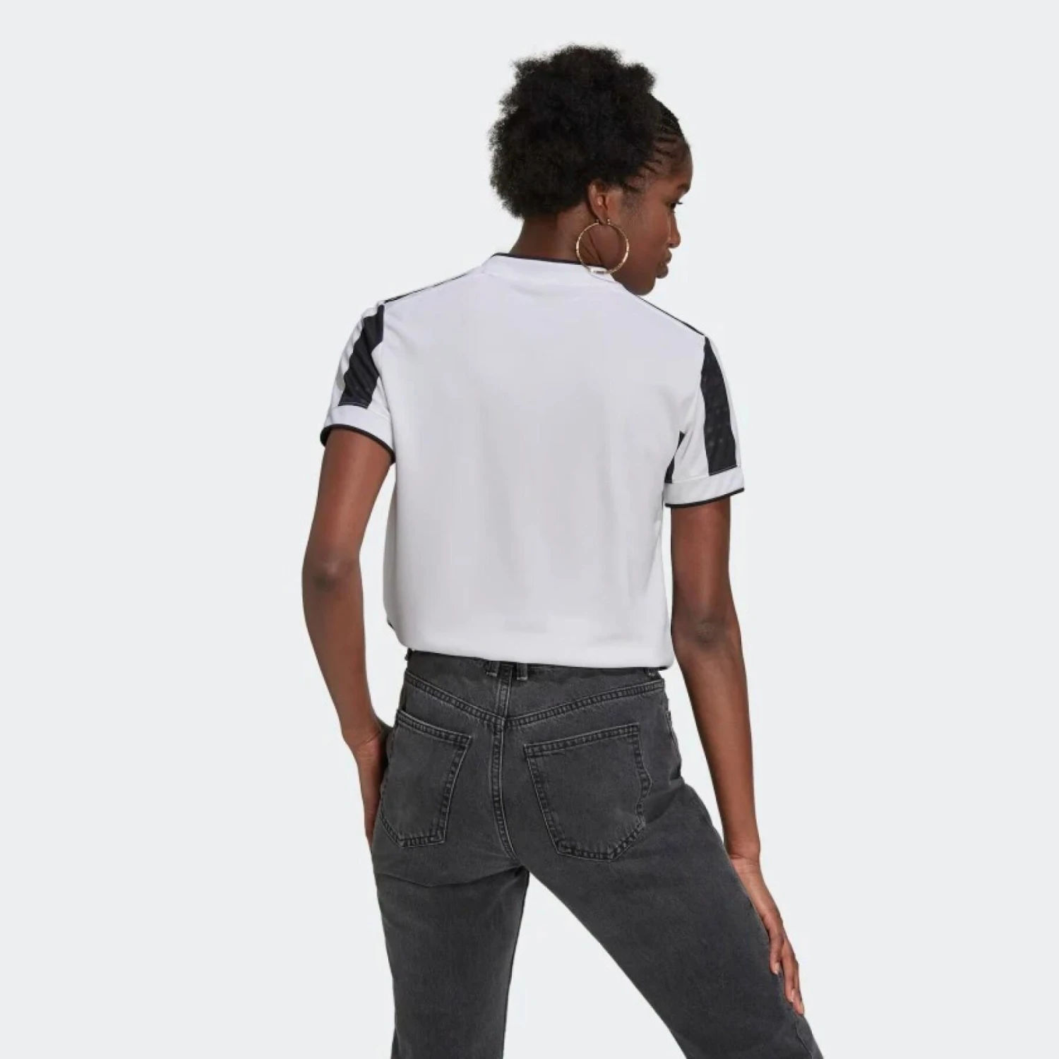 ADIDAS Frauen-Heimtrikot Juventus 2021/22 4 ADIDAS Frauen-Heimtrikot Juventus 2021/22 – Bild 2