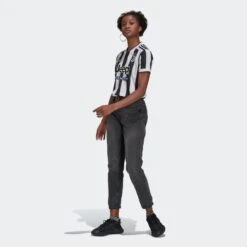 ADIDAS Frauen-Heimtrikot Juventus 2021/22 15 ADIDAS Frauen-Heimtrikot Juventus 2021/22 -ADIDAS Verkäufe maillot domicile juventus 21 22 7