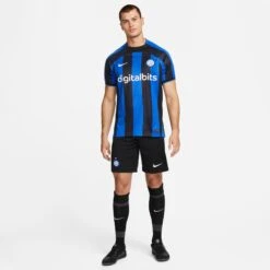 Nike Heim-Shorts Inter Milan 2022/23 21 Nike Heim-Shorts Inter Milan 2022/23 -ADIDAS Verkäufe nike dj7743 011 phsym005 new