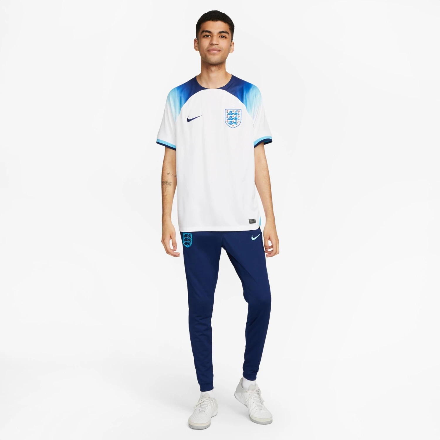 Nike Heimtrikot Weltmeisterschaft 2022 England 9 Nike Heimtrikot Weltmeisterschaft 2022 England – Bild 7