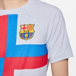 Nike Authentisches Drittliga-Trikot FC Barcelone 2022/23 18 Nike Authentisches Drittliga-Trikot FC Barcelone 2022/23 -ADIDAS Verkäufe nike dn2706 042 phsym002 new