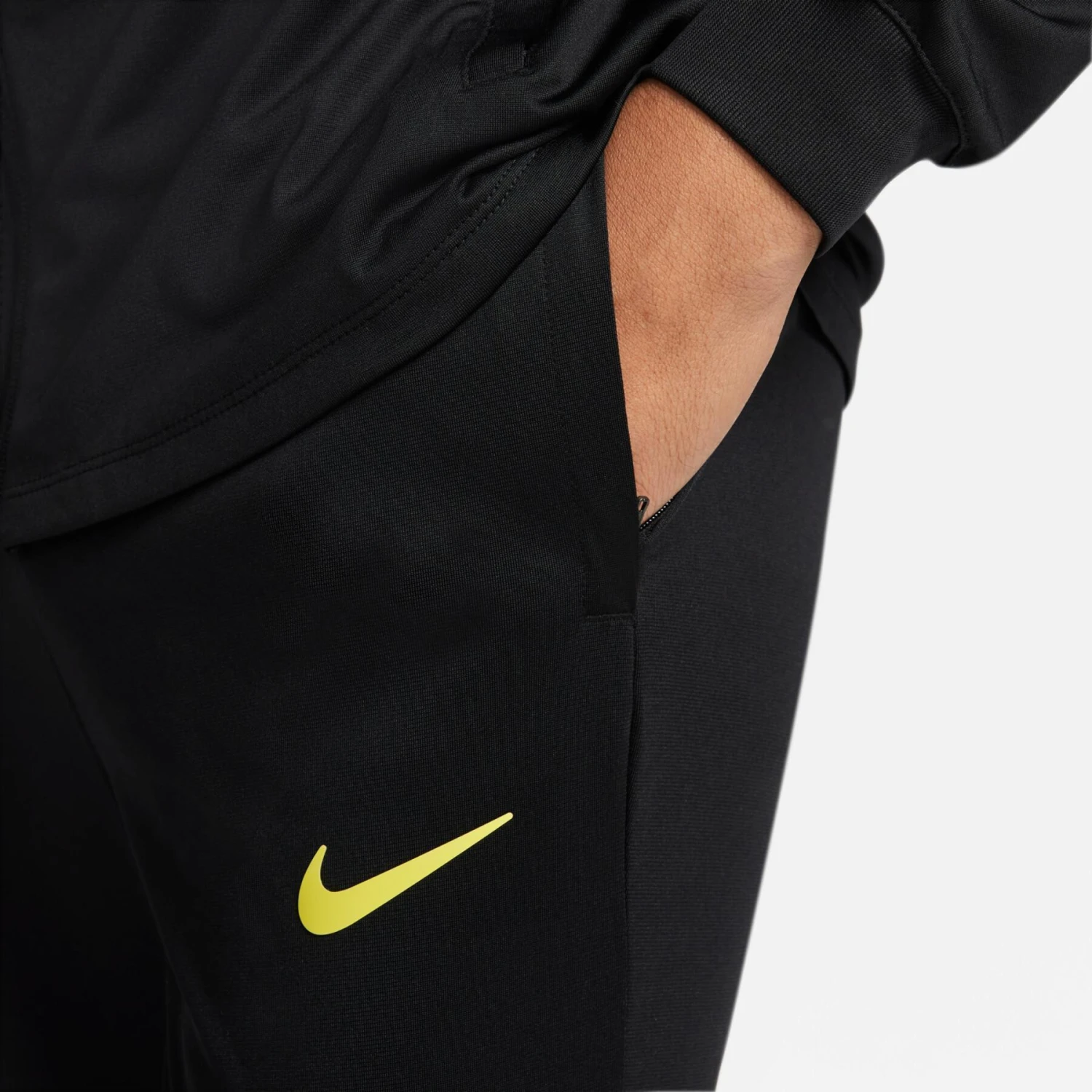 Nike Trainingsanzug Inter Milan 2022/23 9 Nike Trainingsanzug Inter Milan 2022/23 – Bild 7